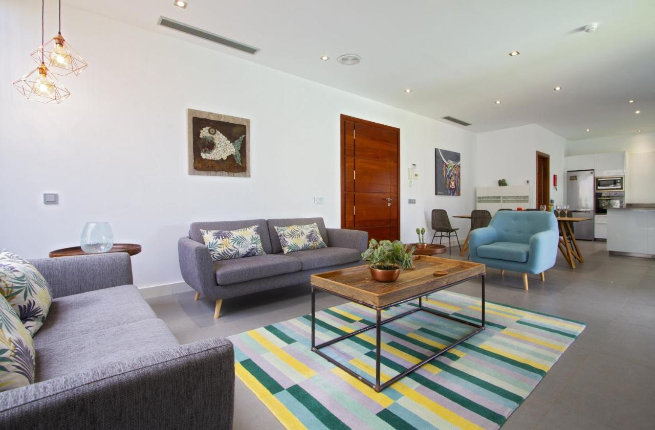 Luxury Los Mojones Villa Short Walk To Old Town Private Heated Pool Villa Los Mojones Angie Puerto Del Carmen Tías Exterior foto
