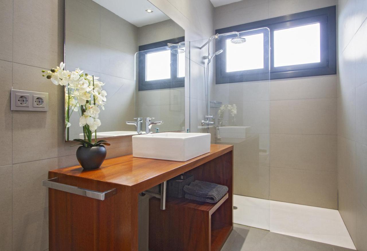 Luxury Los Mojones Villa Short Walk To Old Town Private Heated Pool Villa Los Mojones Angie Puerto Del Carmen Tías Exterior foto