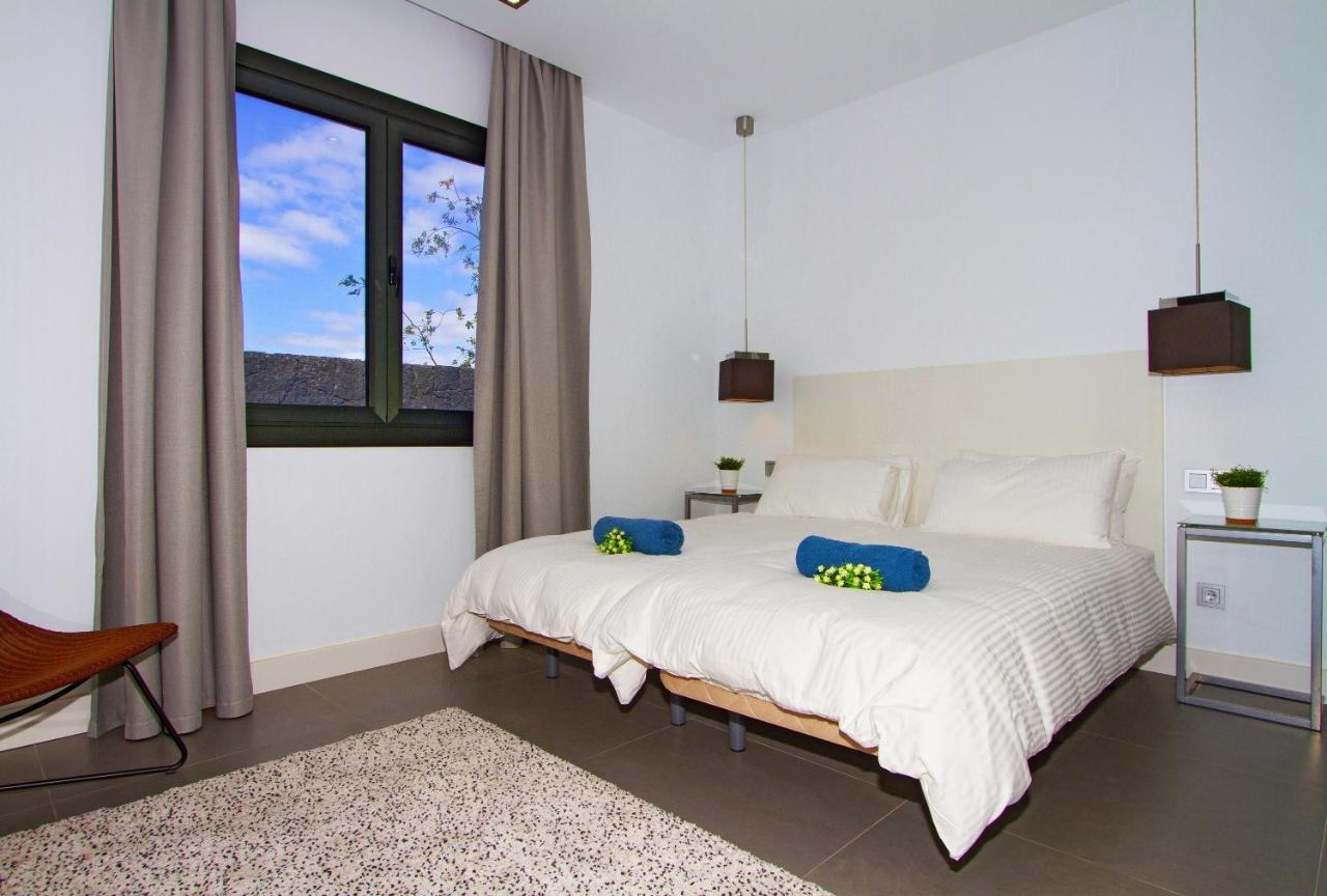 Luxury Los Mojones Villa Short Walk To Old Town Private Heated Pool Villa Los Mojones Angie Puerto Del Carmen Tías Exterior foto